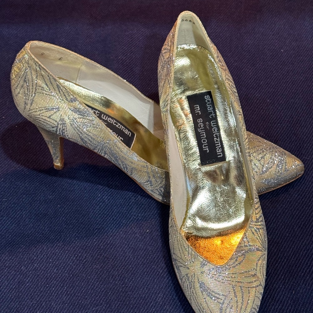 Stuart Weitzman Gold Patterned Heels - image 2